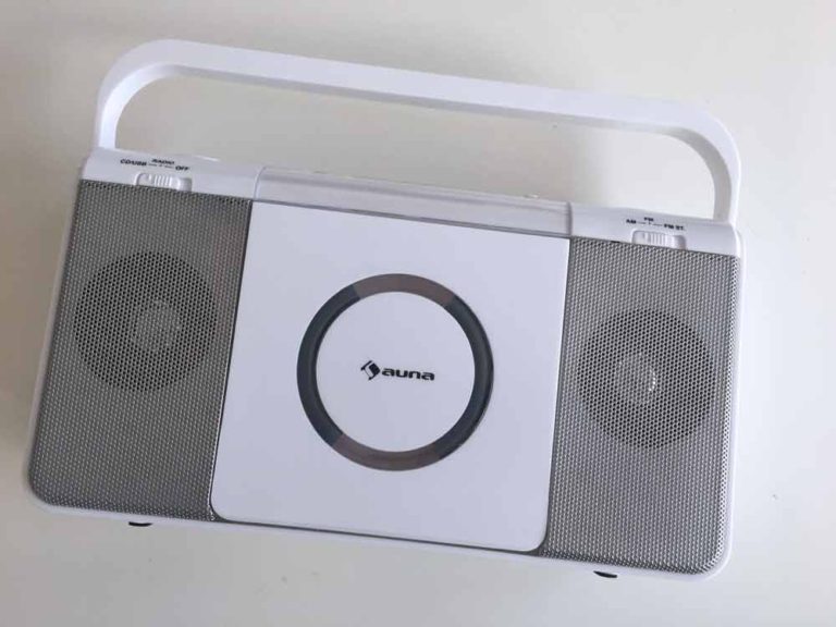 Tragbares CD-Stereo-Kofferradio Boomtown von Auna im Test – Henkelmann mit USB und MP3-Fähigkeit