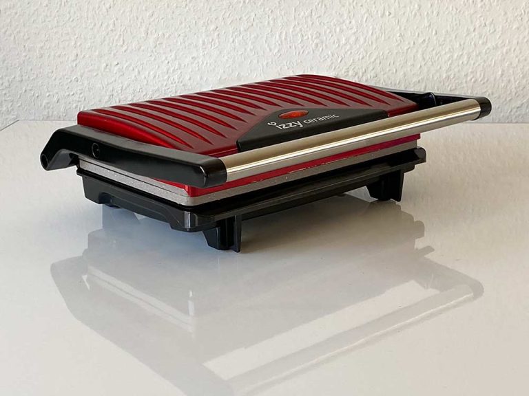 Sandwichmaker-Test 2022: Izzy Panini Sandwichmaker der Grill Spicy Red Collection