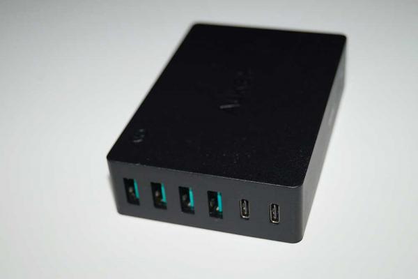 Aukey-6-Port-USB-Quick-Charger