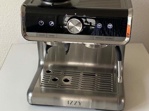 2 in 1 Espresso & Grinder IZ-6007 IZZY Limited Edition