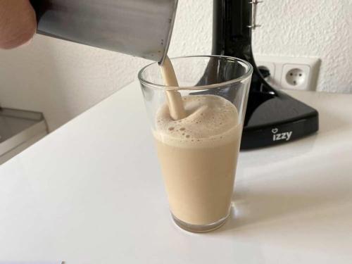 Izzy Drink Mixer Caffeccino 120 Watt