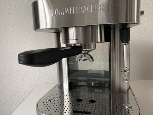 Rommelsbacher EKS 2010 Espressomaschine Edelstahl